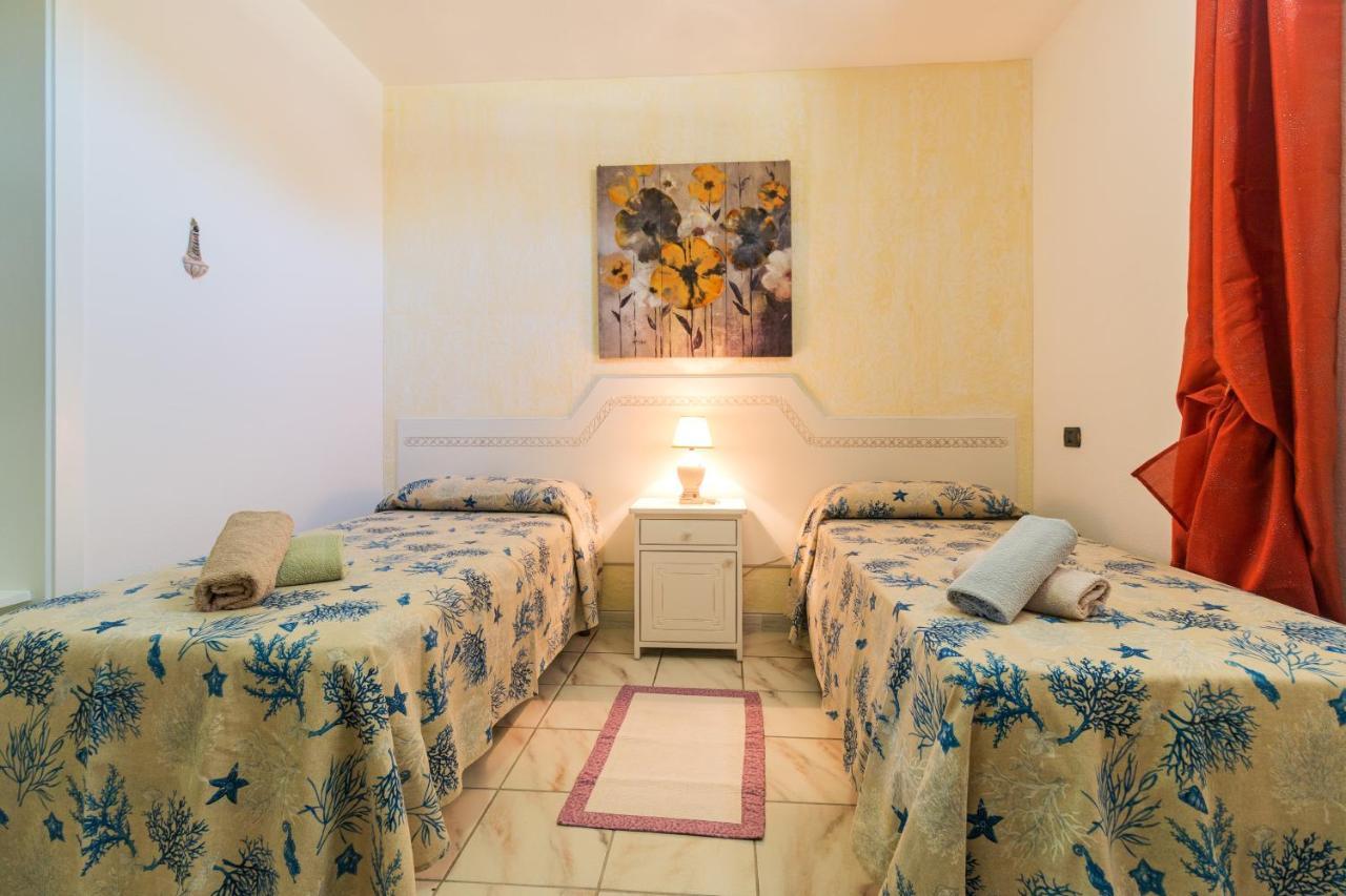 Vacanze A Villa Orosei Exterior photo